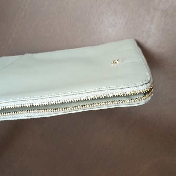 RADLEY London Crossbody Purse Gray Taupe Leather Zipper Pockets - Picture 9 of 10